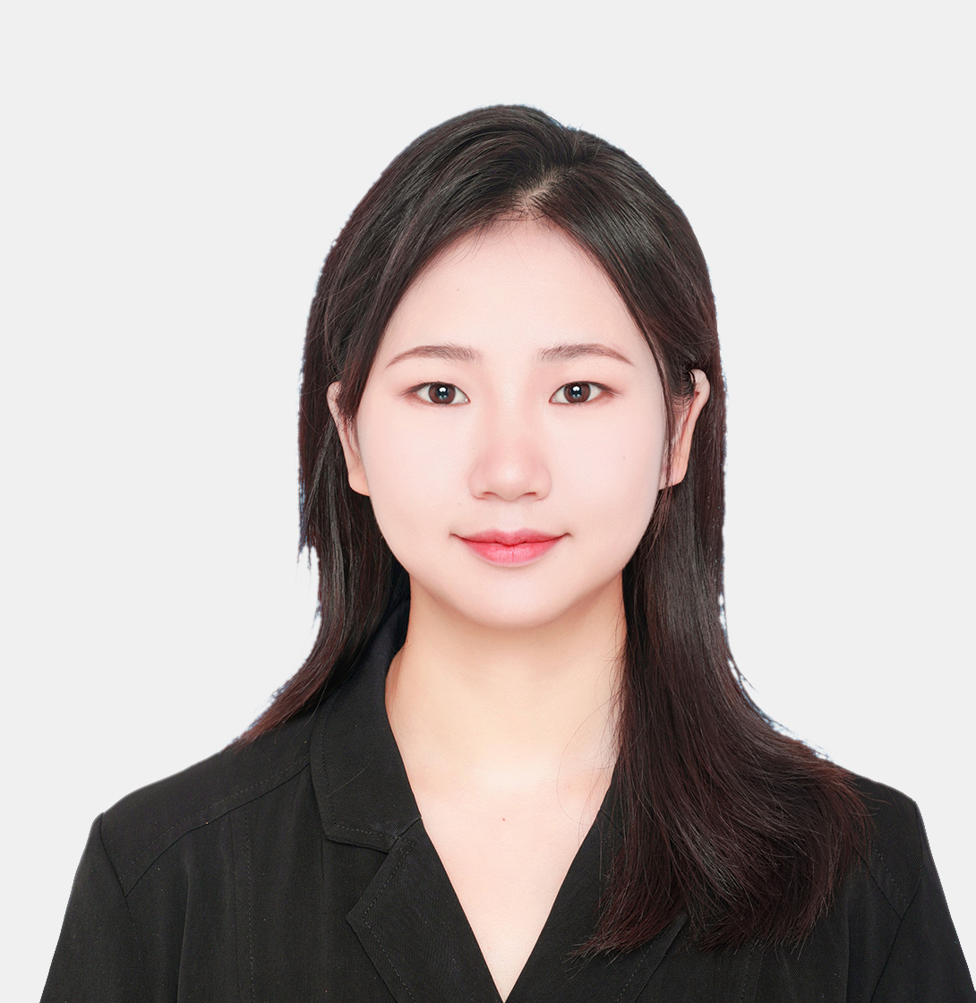女律师黑色西装形象照